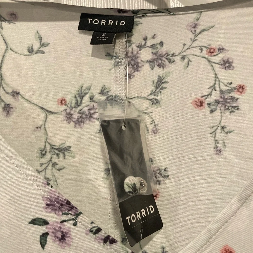 Floral Print Torrid NWT Light Gray Button Front Women's Midi Dress 2X - Picture 2 of 6